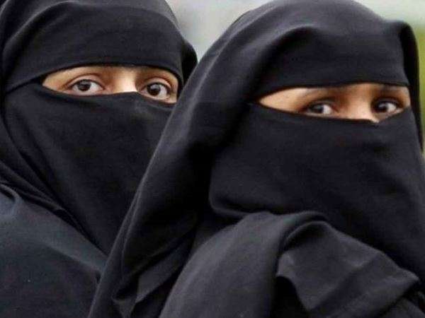 दलाल ने दी जानकारी