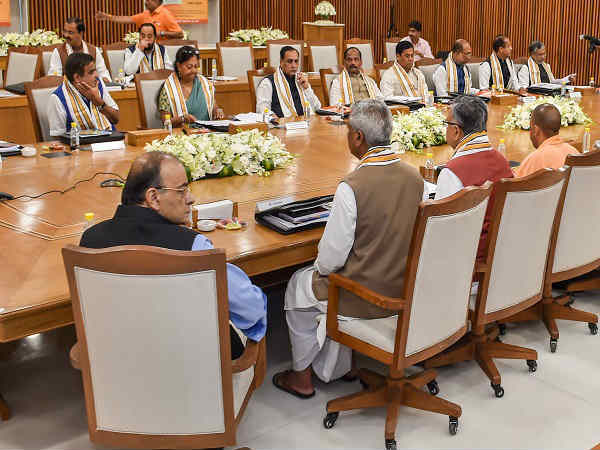 आंकड़ों का होगा खेल