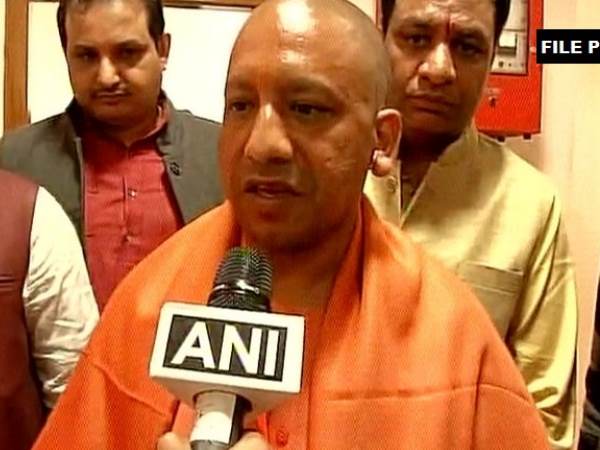 विवेक तिवारी हत्याकांड में नई एफआईआर, दोनों आरोपी कांस्टेबल नामजद विवेक तिवारी हत्याकांड में नई एफआईआर, दोनों आरोपी कांस्टेबल नामजद