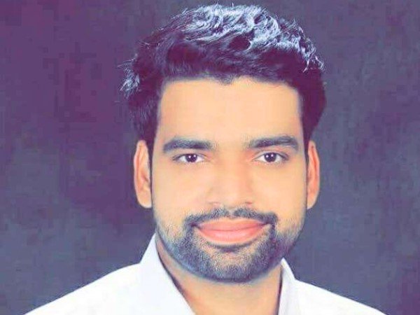 अपने विषय ही भूल गए अंकिव बसोया अपने विषय ही भूल गए अंकिव बसोया