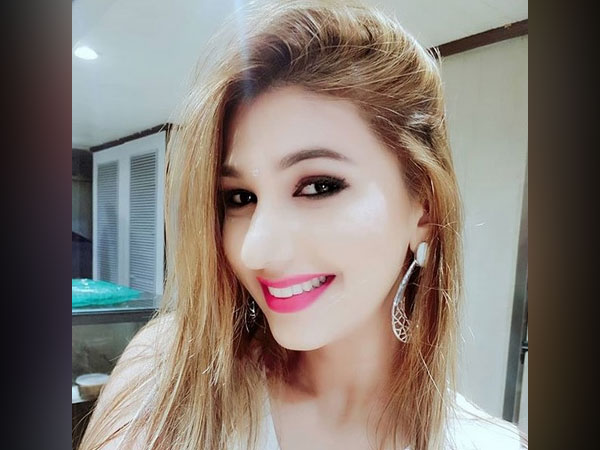 साढ़े तीन साल से एक-दूसरे को डेट कर रहे हैं अनूप-जसलीन 