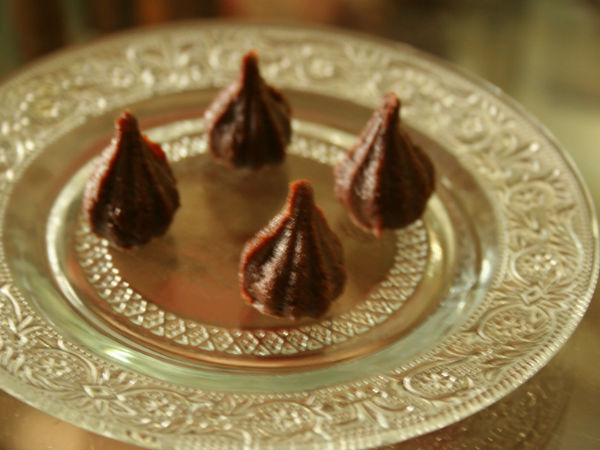 चॉकलेट मोदक