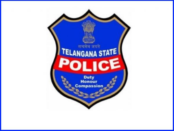 पिता ने सीनियर बेटी को किया सैल्यूट