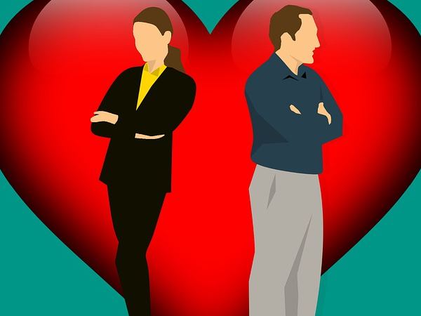 पति नहीं था पसंद, तो काट दी उसकी जीभ पति नहीं था पसंद, तो काट दी उसकी जीभ