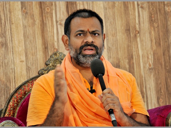 आरएसएस चीफ से की मुलाकात आरएसएस चीफ से की मुलाकात