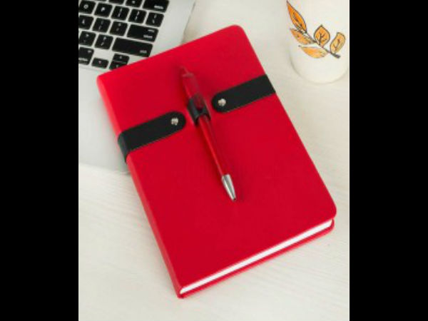 आपके टीचर्स के दिल को छू लेंगे ये तोहफे आपके टीचर्स के दिल को छू लेंगे ये तोहफे