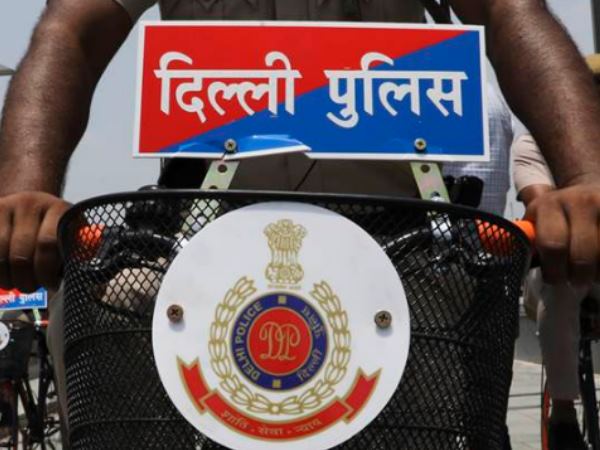 बंदूक की नोंक पर लूटी मलाई चाप