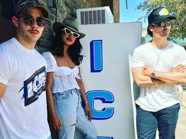 एक महीने पहले किया था रोका