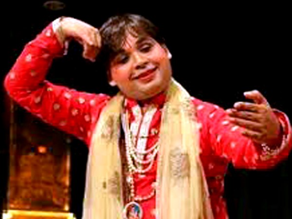 कत्थक डांसर है गिरफ्तार आरोपी कत्थक डांसर है गिरफ्तार आरोपी