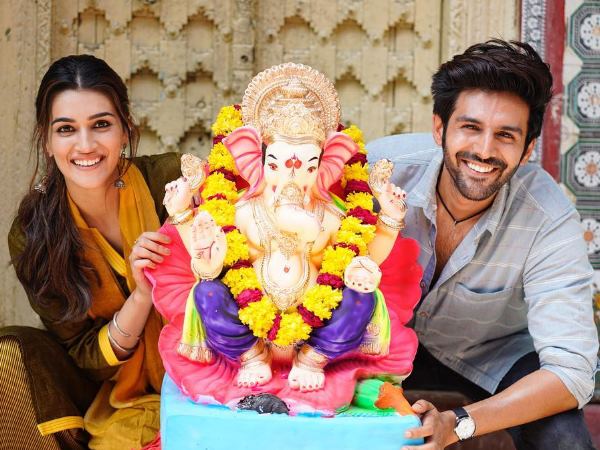 फिल्म सेट पर की गणेश की पूजा