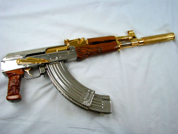 फैशन इंडस्‍ट्री में भी है कंपनी का जलवा 