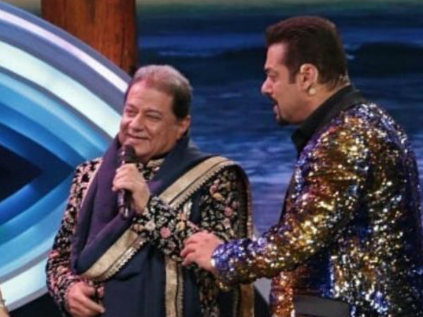 एक हफ्ते के 45 लाख रूपए ले रहे हैं अनूप जलोटा! एक हफ्ते के 45 लाख रूपए ले रहे हैं अनूप जलोटा!