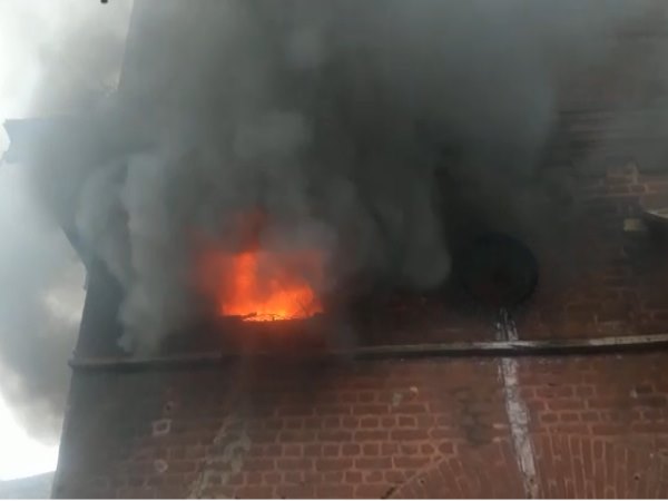 danapur Dense fire in a Godown, 7 fire brigade vehicle reached on the spot bihar danapur Dense fire in a Godown, 7 fire brigade vehicle reached on the spot bihar