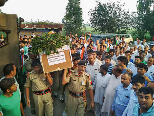 बैट ने की जवान की हत्‍या 