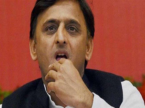 अखिलेश सरकार में हुई 97 हजार करोड़ की लूट, CAG की ऑडिट रिपोर्ट से उठे सवाल अखिलेश सरकार में हुई 97 हजार करोड़ की लूट, CAG की ऑडिट रिपोर्ट से उठे सवाल