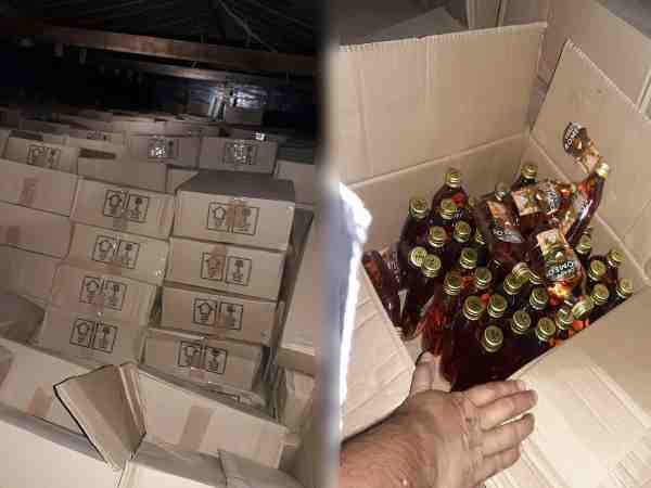 mirzapur police caught illegal liquor worth of 56 lakhs mirzapur police caught illegal liquor worth of 56 lakhs
