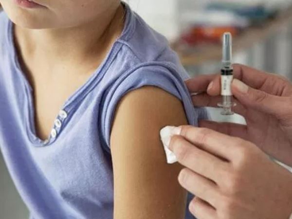 लड़कियों को ब्लैकमेल कर कराया जाता देह व्यापार लड़कियों को ब्लैकमेल कर कराया जाता देह व्यापार