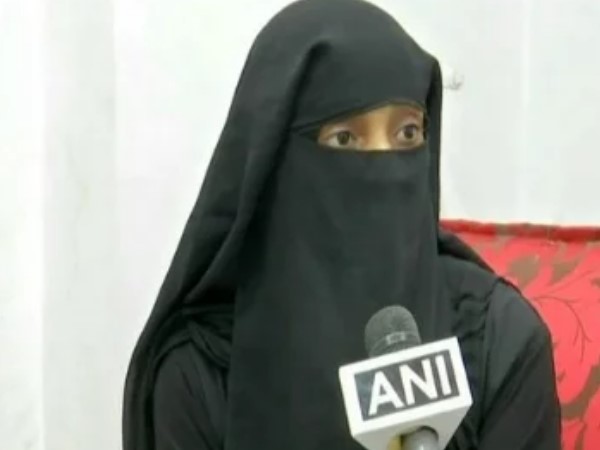 सायरा ने सुषमा स्वराज से अपील की