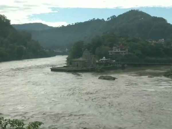 फसल भी हुई प्रभावित फसल भी हुई प्रभावित