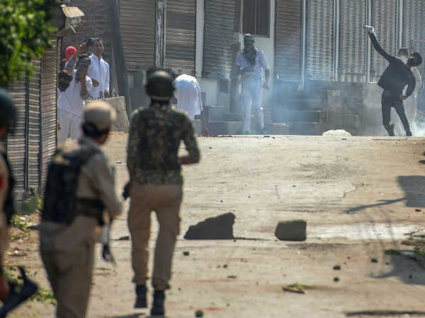 फिर से न बनें 90 के हालात 