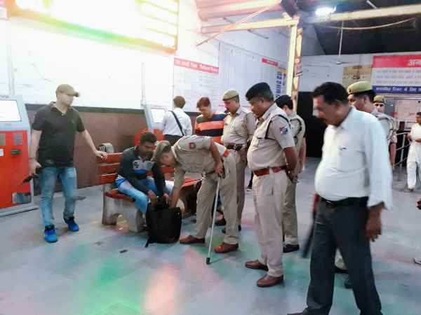 धार्मिक स्थलों को उठाने की मिली धमकी