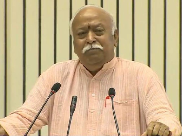 विविधताओं का हार गूथ कर हम सबको आना होगा