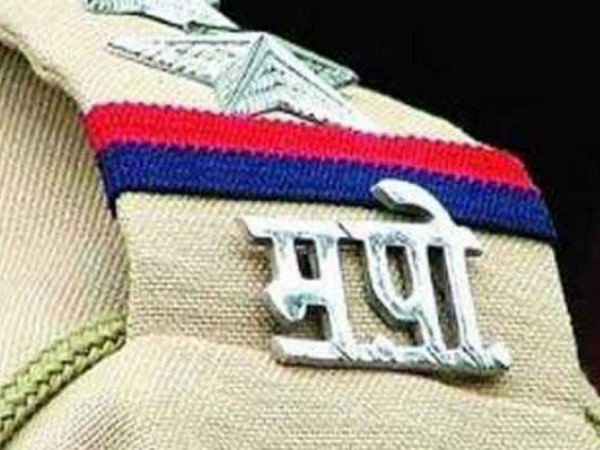 पुलिस ने लड़की के परिजनों को गिरफ्तार किया
