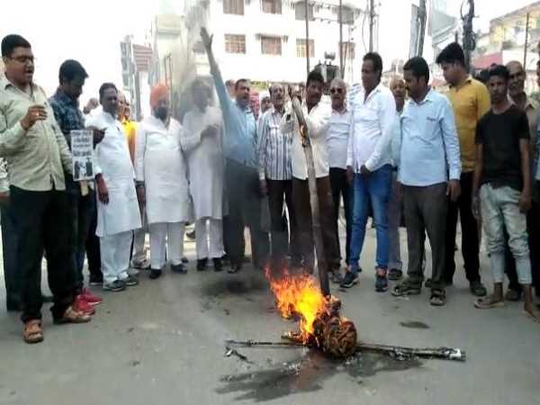 people burnt dharmendra pradhan effigy in varanasi