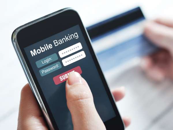 परीक्षा देने आया था छात्र