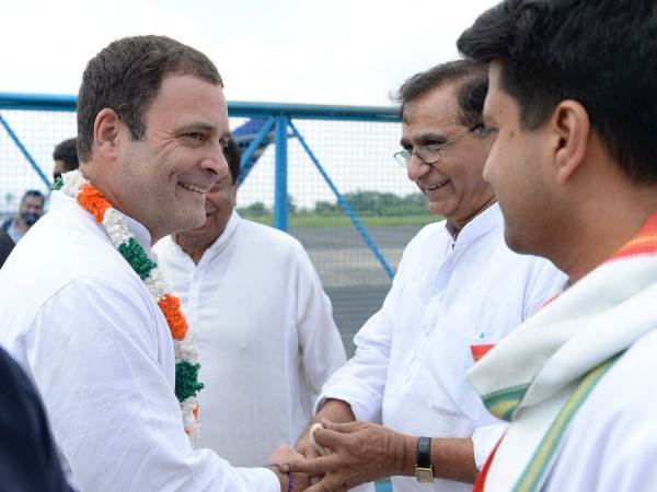 हिंदुत्‍व की छाप के साथ एमपी के चुनावी रण में उतरे राहुल गांधी 