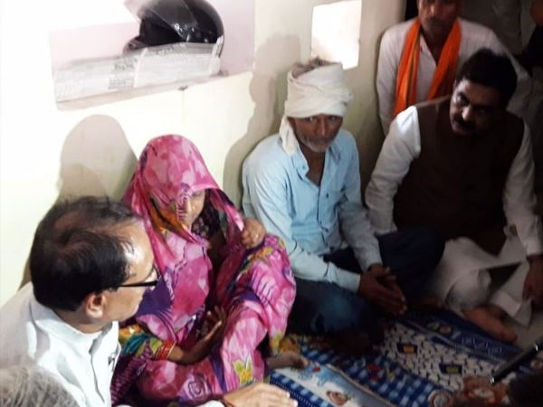 सेना मुख्यालय से बैटल कैजुअल्टी सर्टिफिकेट अब तक नहीं आया