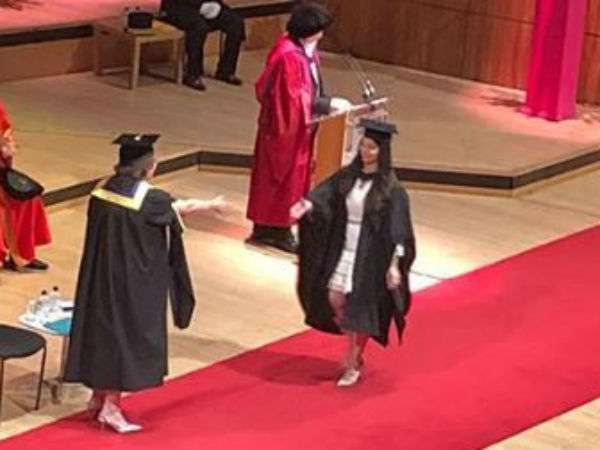 बेटी सारा इंटरनेट पर सबसे चर्चित Star Kids बेटी सारा इंटरनेट पर सबसे चर्चित Star Kids