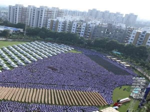 2016 में दिए थे फ्लैट