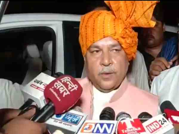 भाजपा सरकार के खिलाफ सवर्णों ने किया आंदोलन