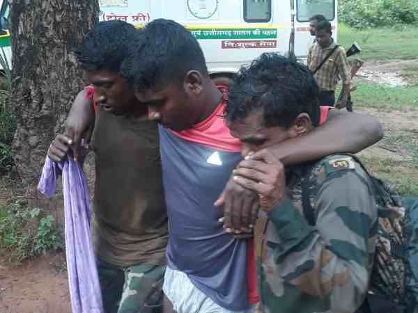 छत्तीसगढ़: चुनावी तैयारियों के बीच नक्सलियों के ब्लास्ट में एक जवान शहीद, तीन की हालत गंभीर