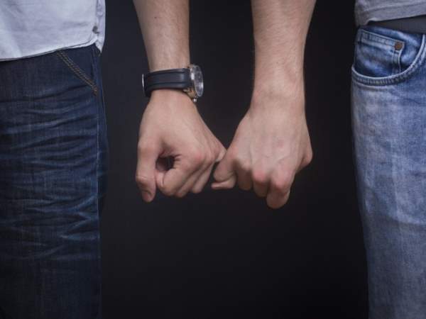 दुल्हे की मां का नाबालिग पर आरोप