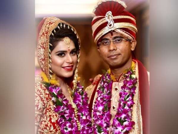 9 अप्रैल को हुई थी शादी