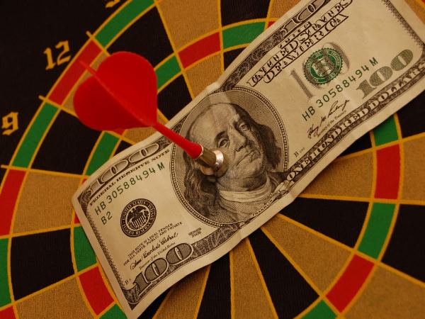 लेकिन ईनामी राशि पर देना होगा टैक्स भी