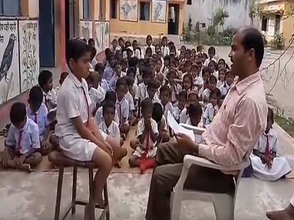 'कौन बनेगा दस रुपयापति' में पूछे जाते हैं पांच सवाल 