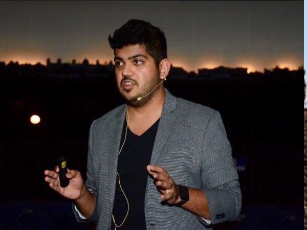 साइंटिस्ट को गरबा से किया बाहर, कहा- सरनेम हिंदू जैसे नहीं साइंटिस्ट को गरबा से किया बाहर, कहा- सरनेम हिंदू जैसे नहीं