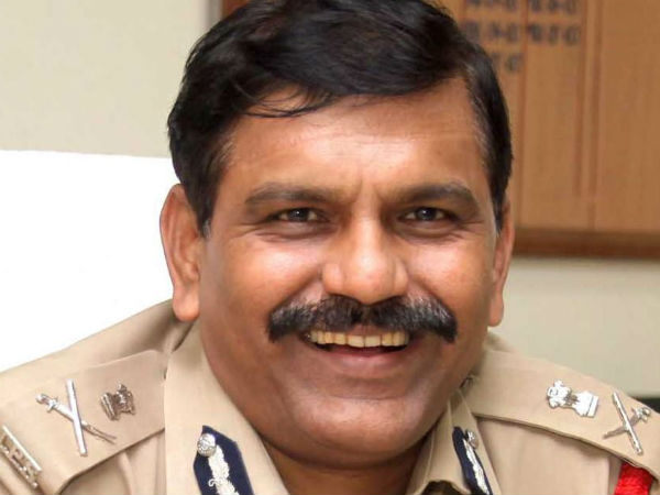 तेज तर्रार पुलिस अधिकारी