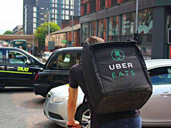 उबर ईट्स ने दी सफाई, ध्यान रखें डिलीवरी पार्टनर्स