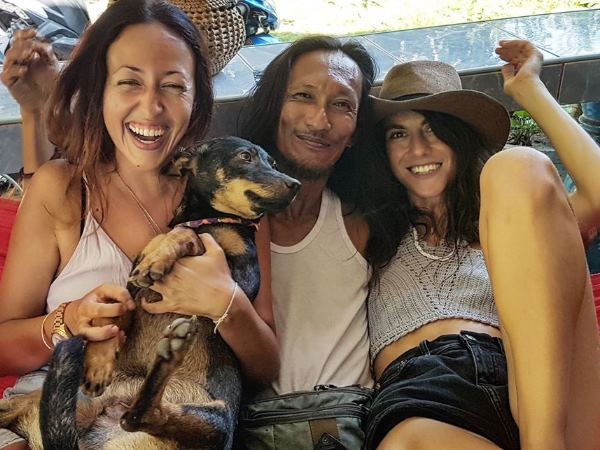 इस आदिमानव की दीवनी हैं लड़कियां