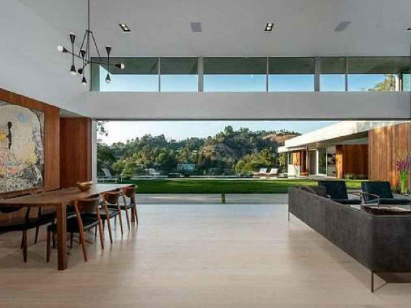  5 बेडरूम वाला खूबसूरत बंग्ला