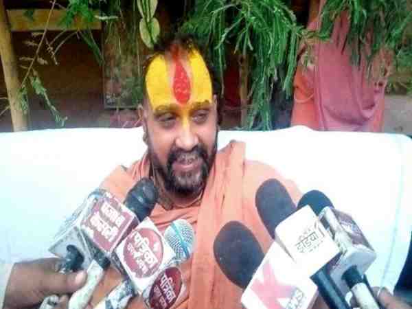 Cows and temples issues were raised by the Yogi government is not good says sant rajendra das Cows and temples issues were raised by the Yogi government is not good says sant rajendra das