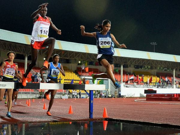 सुधा ने कहा, 'मुझे नौकरी चाहिए, पैसा नहीं'