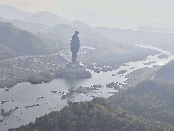 'दिग्गज नेता थे सरदार वल्लभ भाई पटेल'