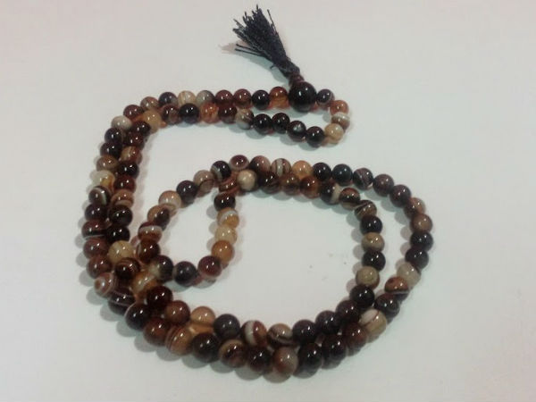 नीला हकीक बुरे स्वप्नों से बचाता है