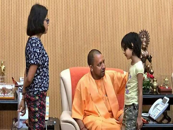 विवेक की पत्नी को सरकारी नौकरी