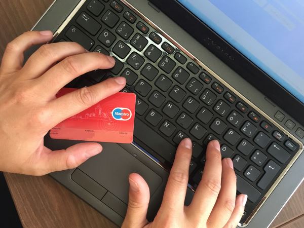 ऑनलाइन शॉपिंग होगी महंगी